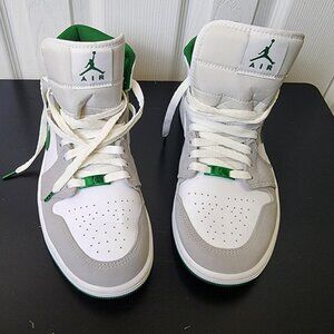 Nike Jordan 1 Mid